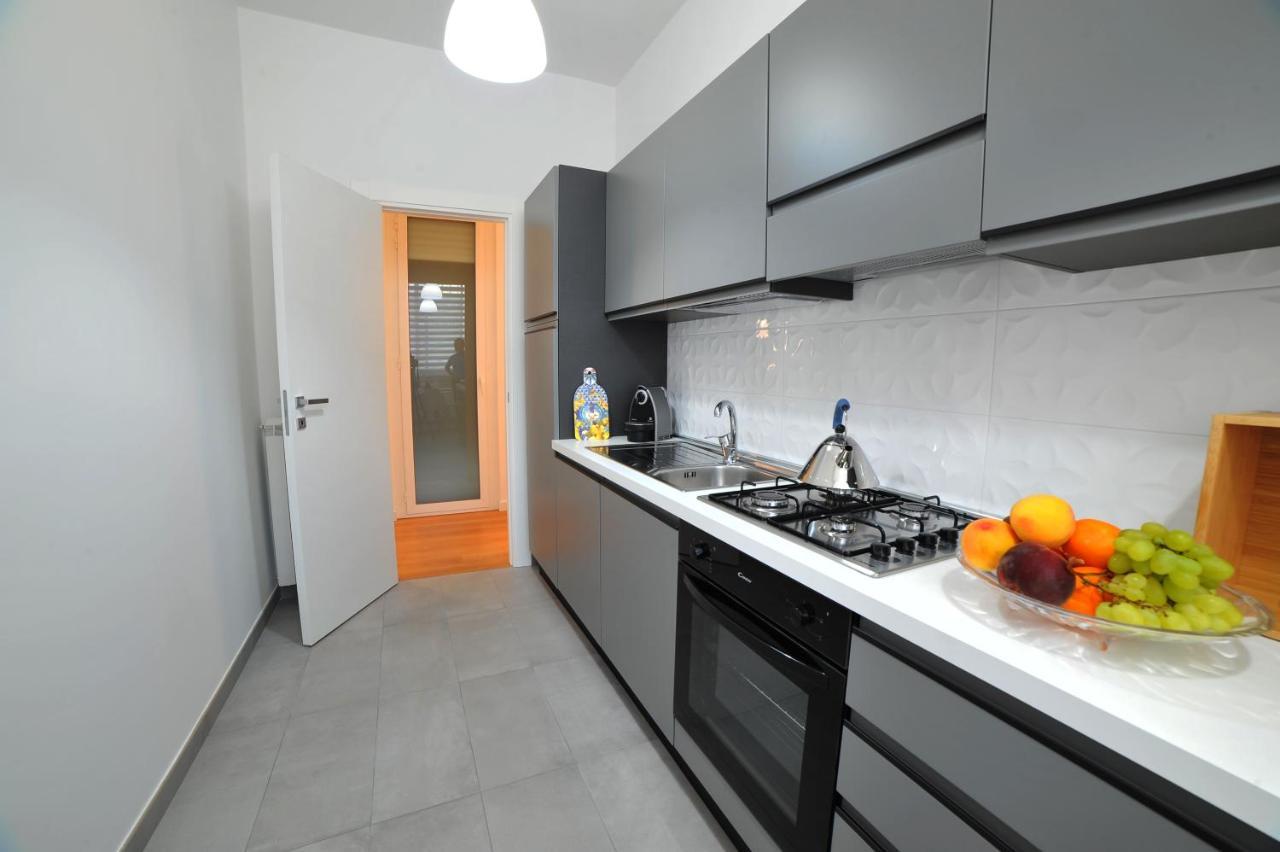 Home 22 Appartamento In Centro Storico - Катания Екстериор снимка