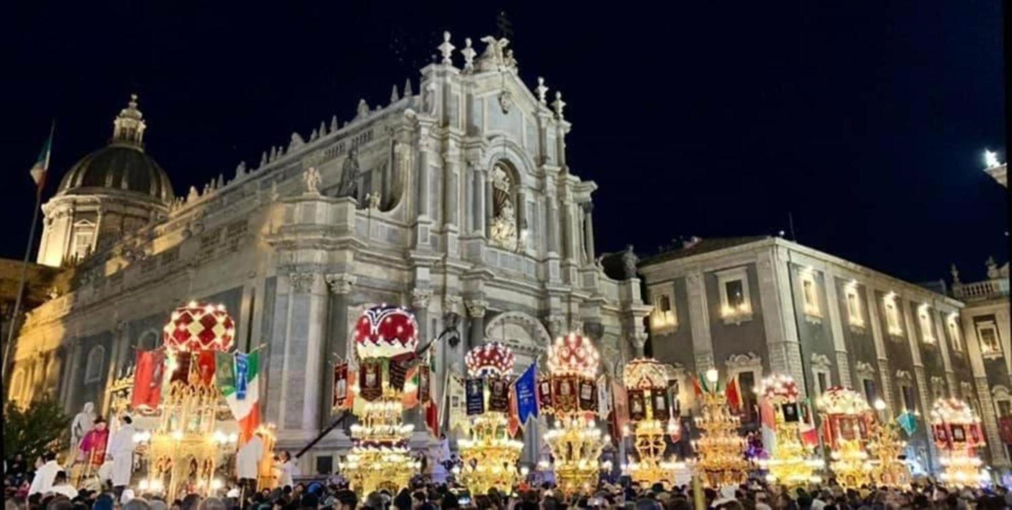 Home 22 Appartamento In Centro Storico - Катания Екстериор снимка