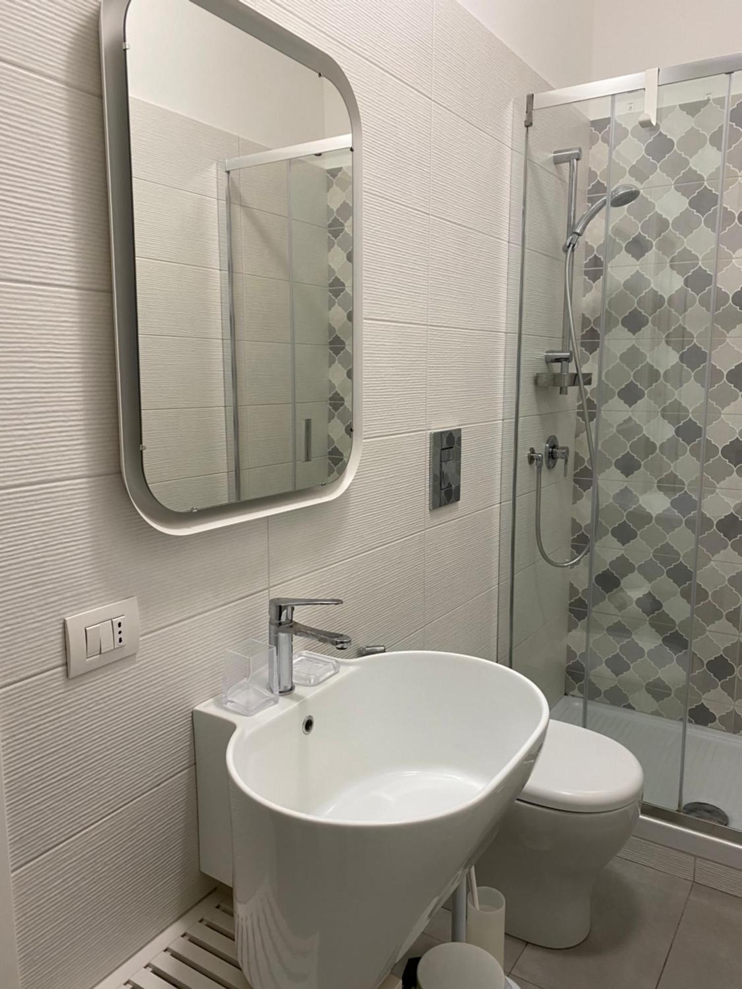Home 22 Appartamento In Centro Storico - Катания Екстериор снимка